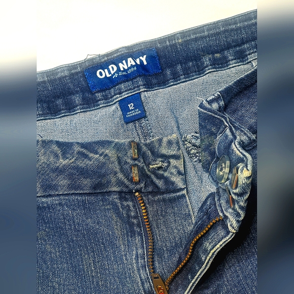 Old Navy Denim Daisy - Picture 2 of 3